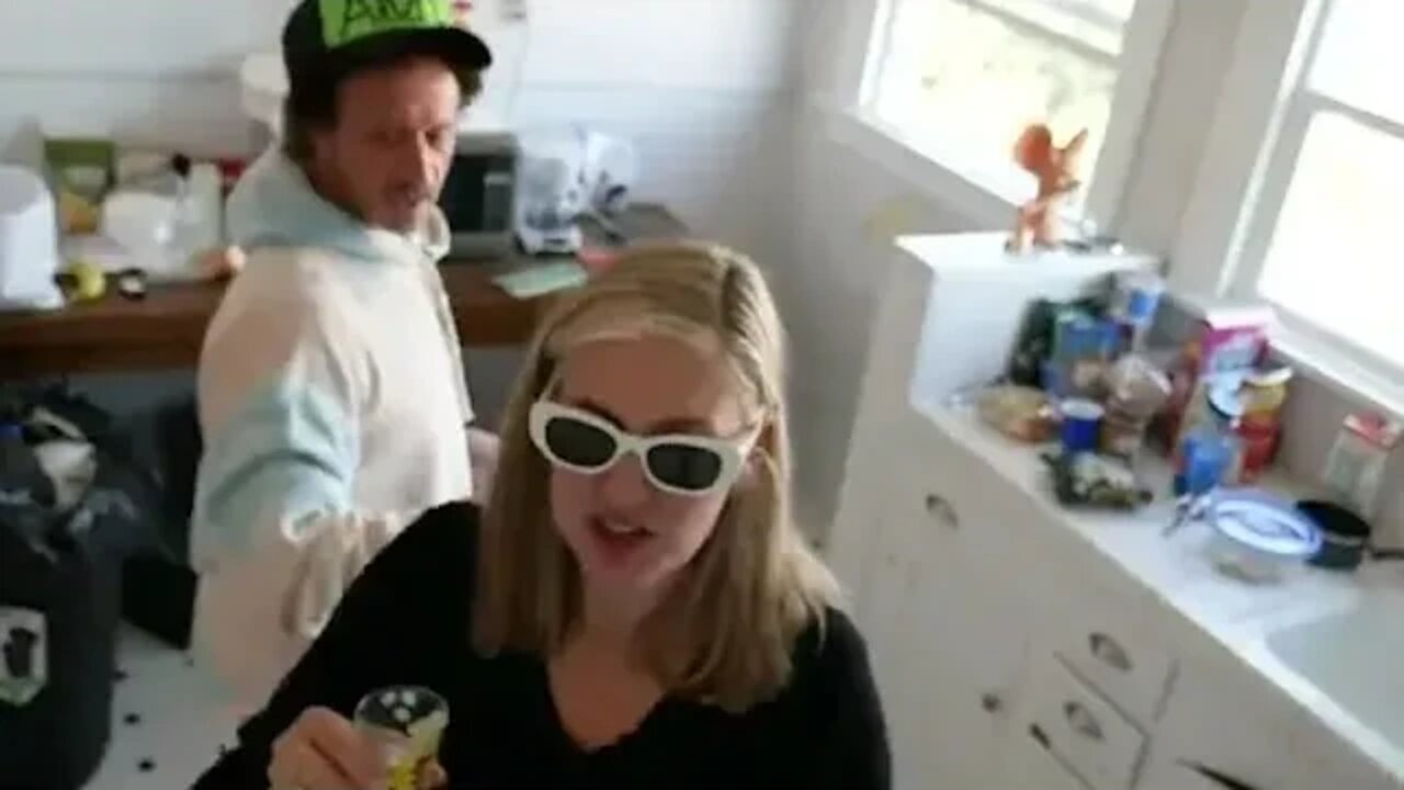 Tyra and Donna Roy calls in