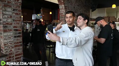 Jewish fan confronts Sneako for disrespecting Jewish People on stream! 👀‼️