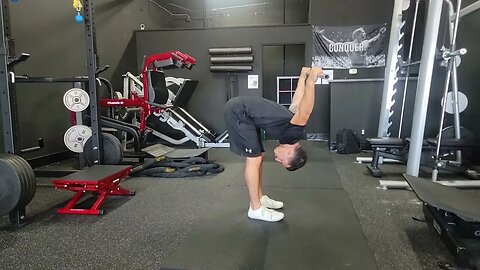 PVC Pipe / Resistance Band Pronated Kelly Snatch