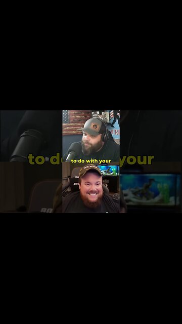 Emotional Support Peacock #comedy #podcast #makeyoulaugh #funny #comedychannel #funnycomedy #humor