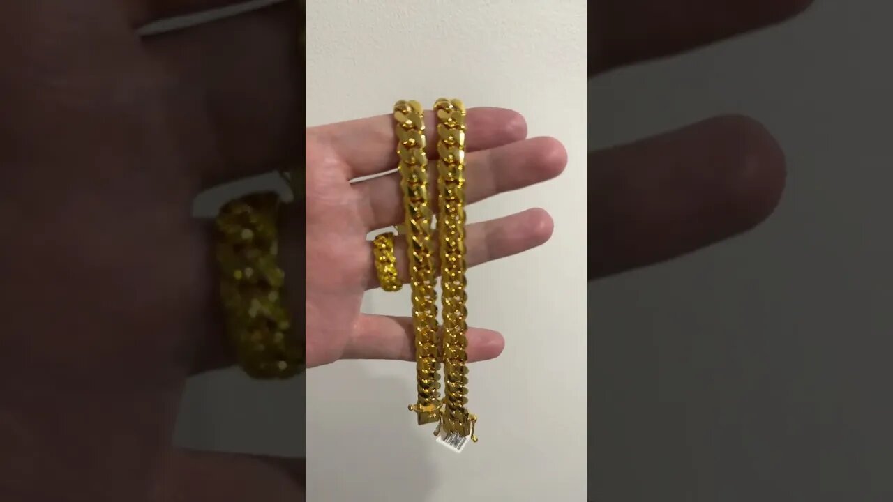 14k Vs 10k Yellow Gold Miami Cuban Links, Does it really look that different? 😳 #shorts