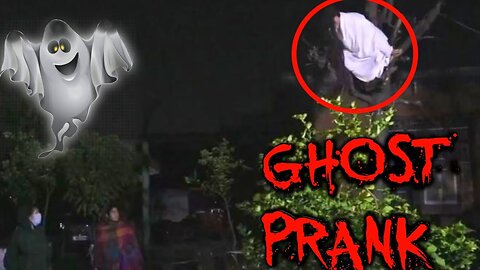 GHOST PRANK IN PUBLIC 😅😂 SO FUNNY WATCH TILL END