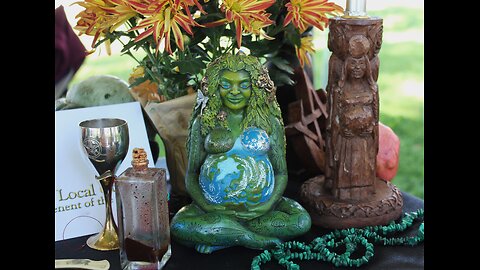 Pitru Paksha : How Rituals For the Dead Can Help You
