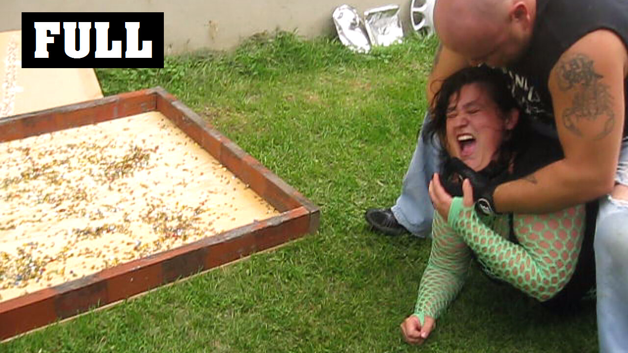 Thumbtack Match - Miniak (c) VS Skorpion - CHW Backyard Championship