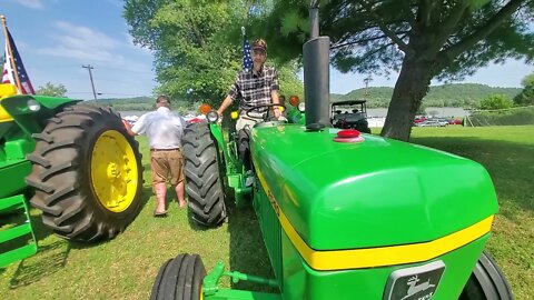 JOHN DEERE 2040