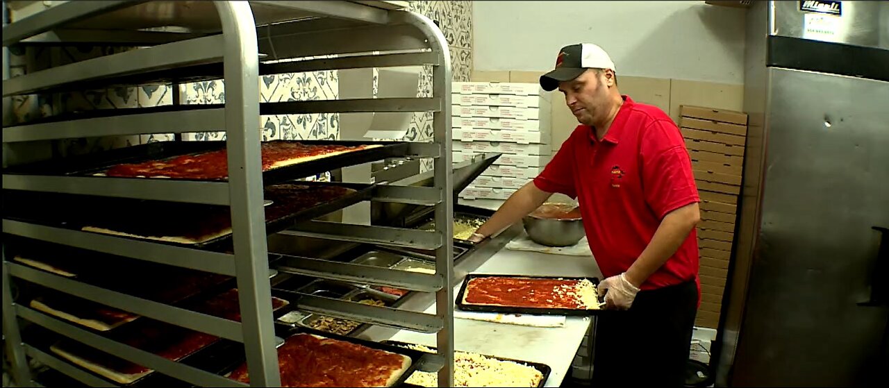 Blind pizzeria owner draws acclaim for 'Old Forge' style pizza at The Twisted Tomato.