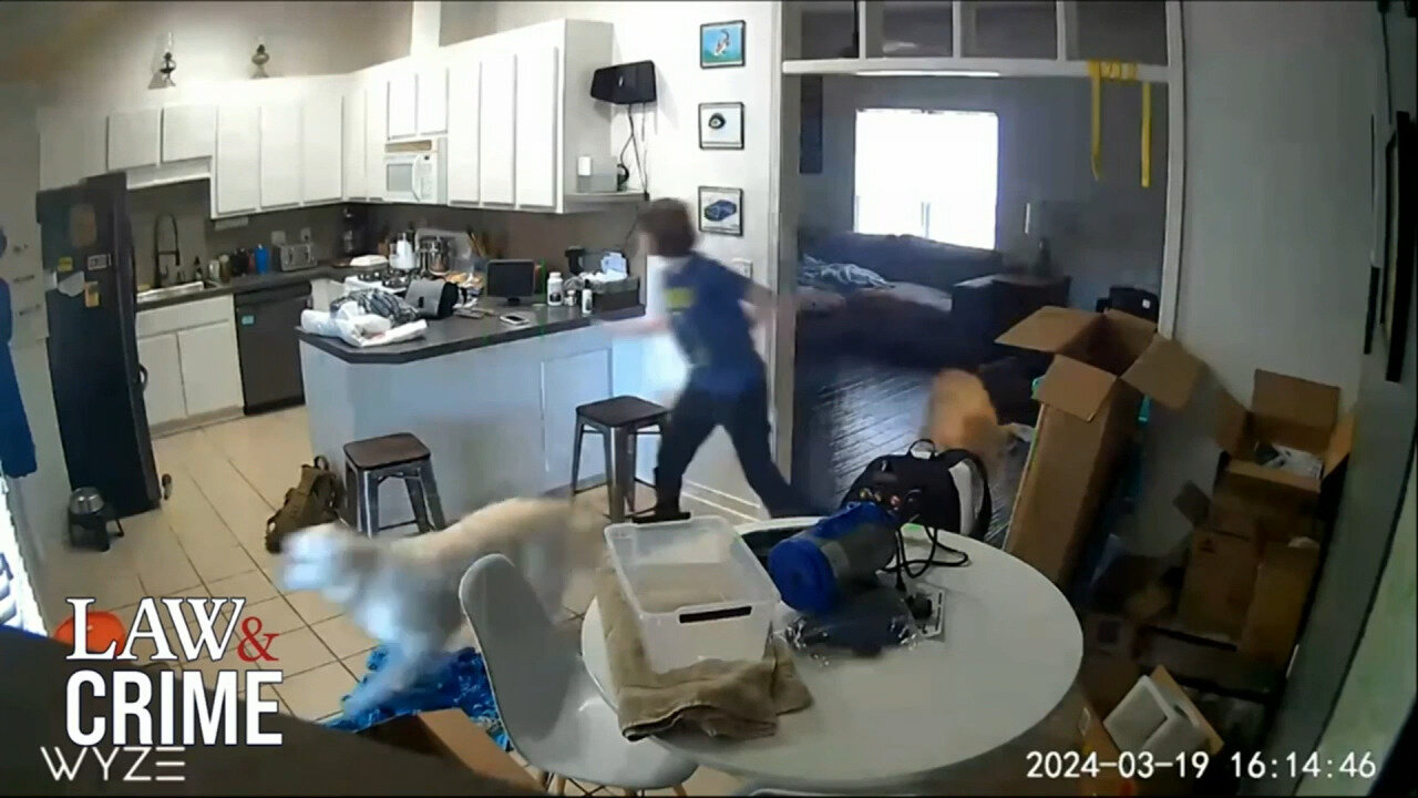 Mississippi Teen Murder Suspect Seen In Shocking Footage Allegedly Shooting Her Mother