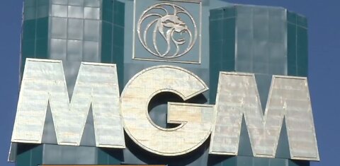 MGM Resorts to lay off hundreds of managers, more to come