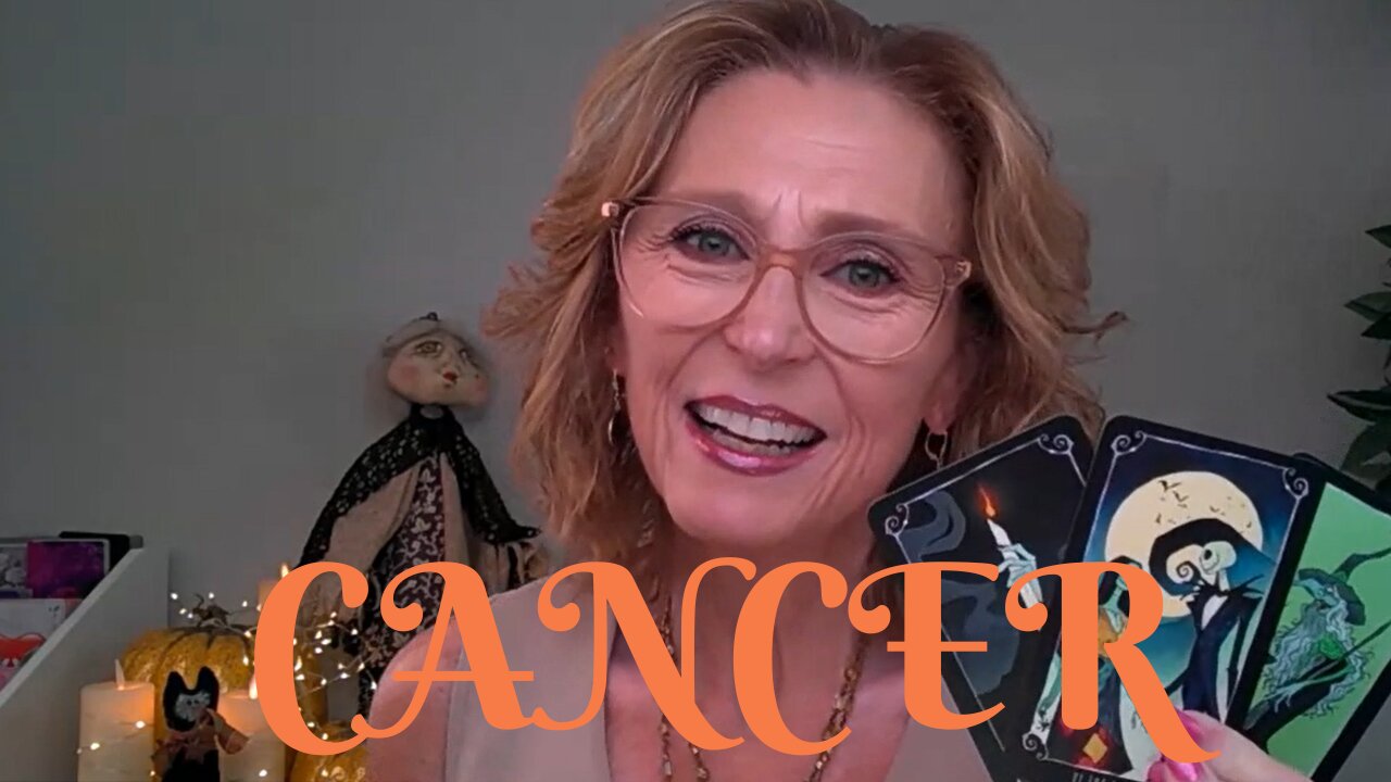 CANCER ♋💖YOU'RE HOT!❤️🔥A CHANCE MEETING LEADS TO PASSIONATE FLAMES❤️🔥CANCER LOVE TAROT💝