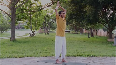Morning Yoga For Beginners: A 10-Minute Practice To Stretch Your Back | Yoga Namaskar
