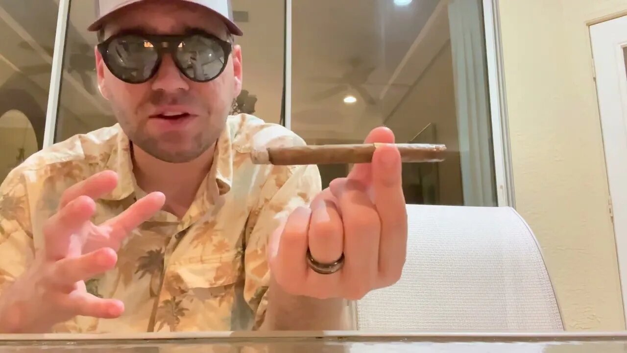Cuban Vanilla Stinger Rum Cigar Review