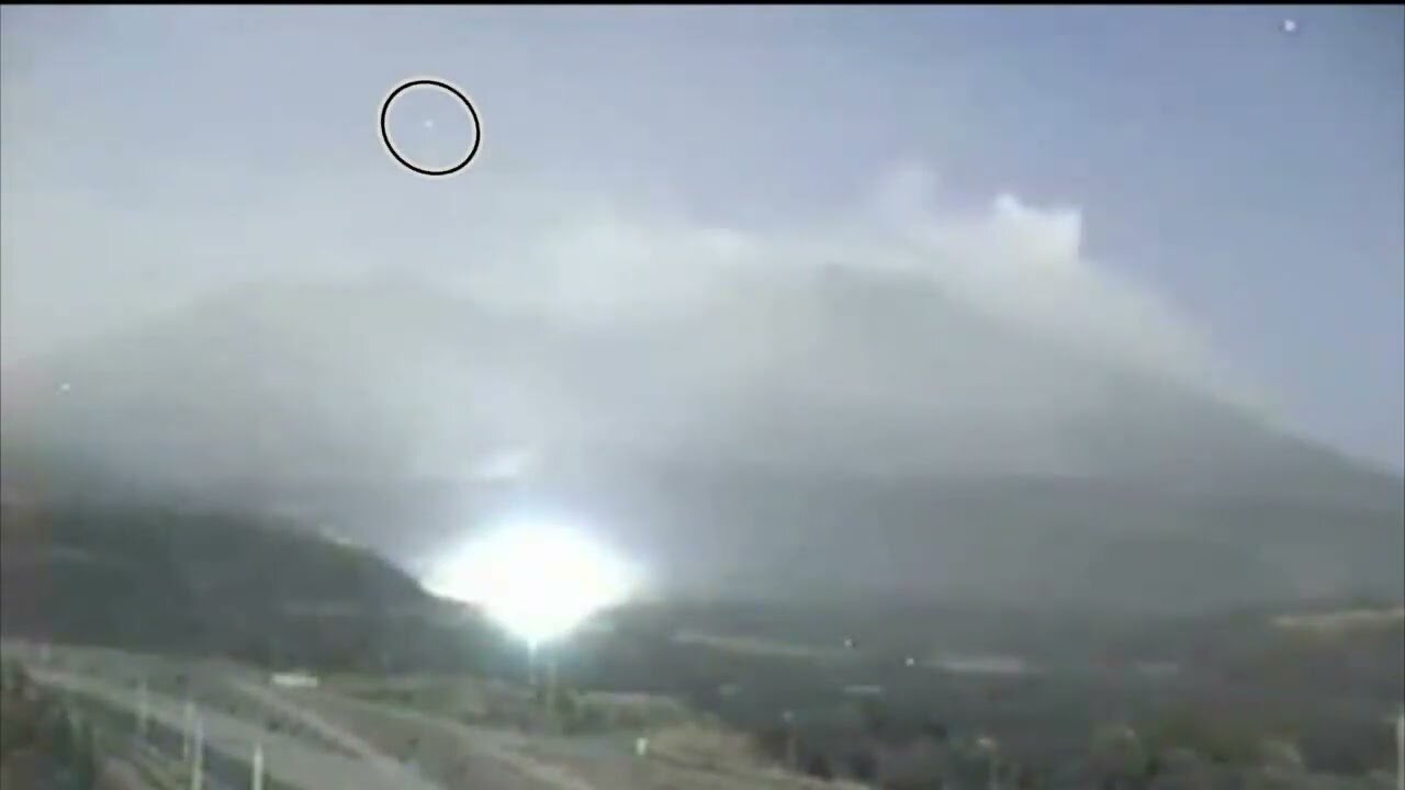 STARGATE OPEN AGAIN - MORE UFOs AROUND SAKURAJIMA VOLCANO!