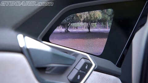 Virtual side-mirrors of Audi E-tron; this should every hypercar have to reduce drag!