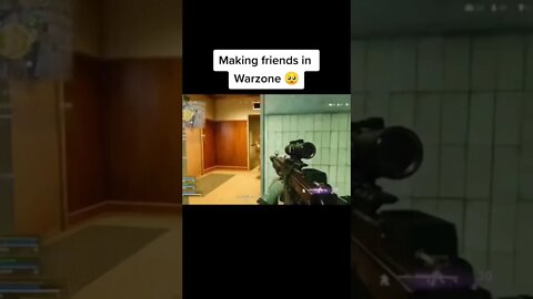 Making friends in warzone 🥺