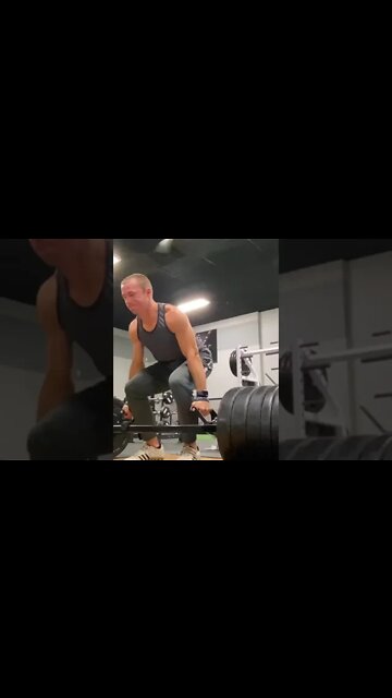 Big day of sprint training to start a new training cycle 😤🔥9x60m/1x150m/54” Jumps/436lb Deadlifts