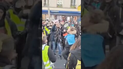 Des Gilets Jaunes présents à la "Marche pour nos Retraites" du 21/01/23