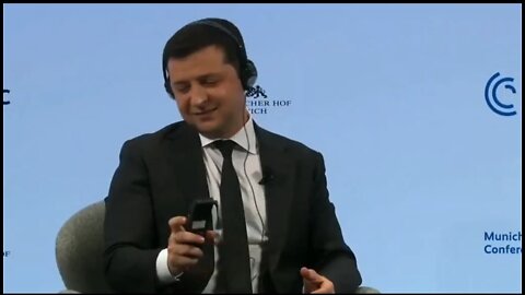 Ukrainian President Jokes About Russian Cyber Attacks When His Earphones Stop Working