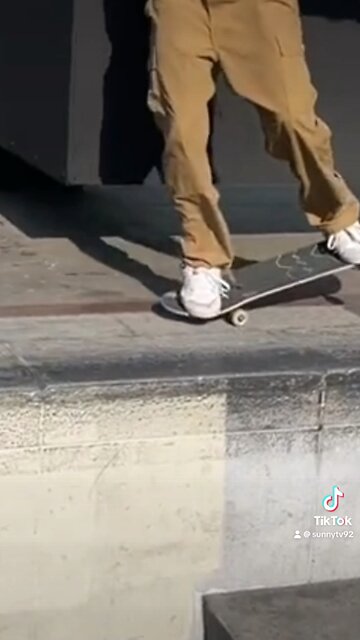 Bro smooth with it 🌊🛹