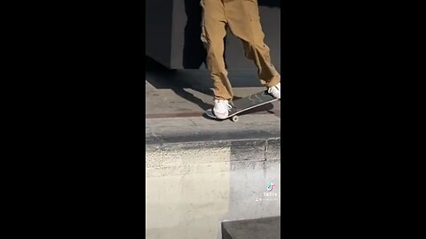 Bro smooth with it 🌊🛹