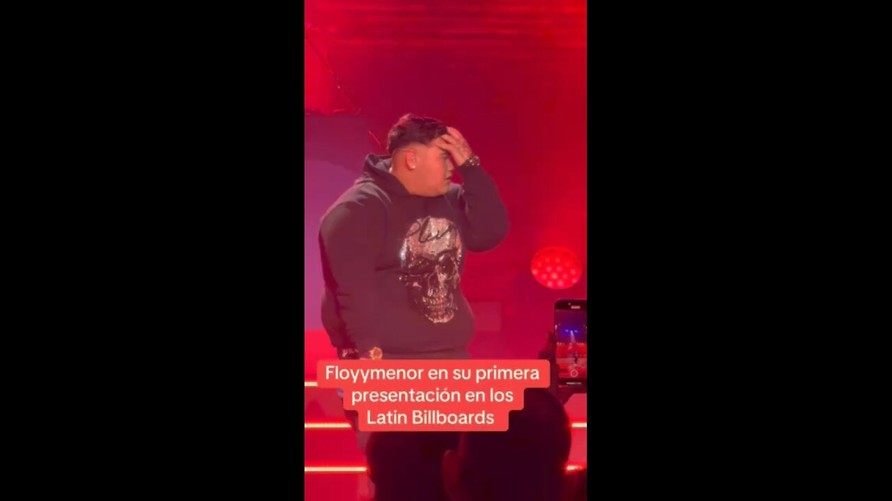 Floy Menor gata only billboard awards