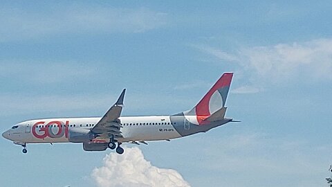 Boeing 737 MAX 8 PS-GPO coming from Santarém to Manaus