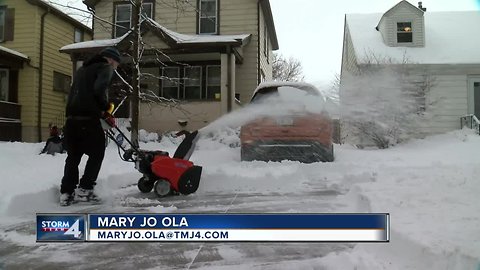 Man gifted snowblower for helping clear sidewalks, driveways
