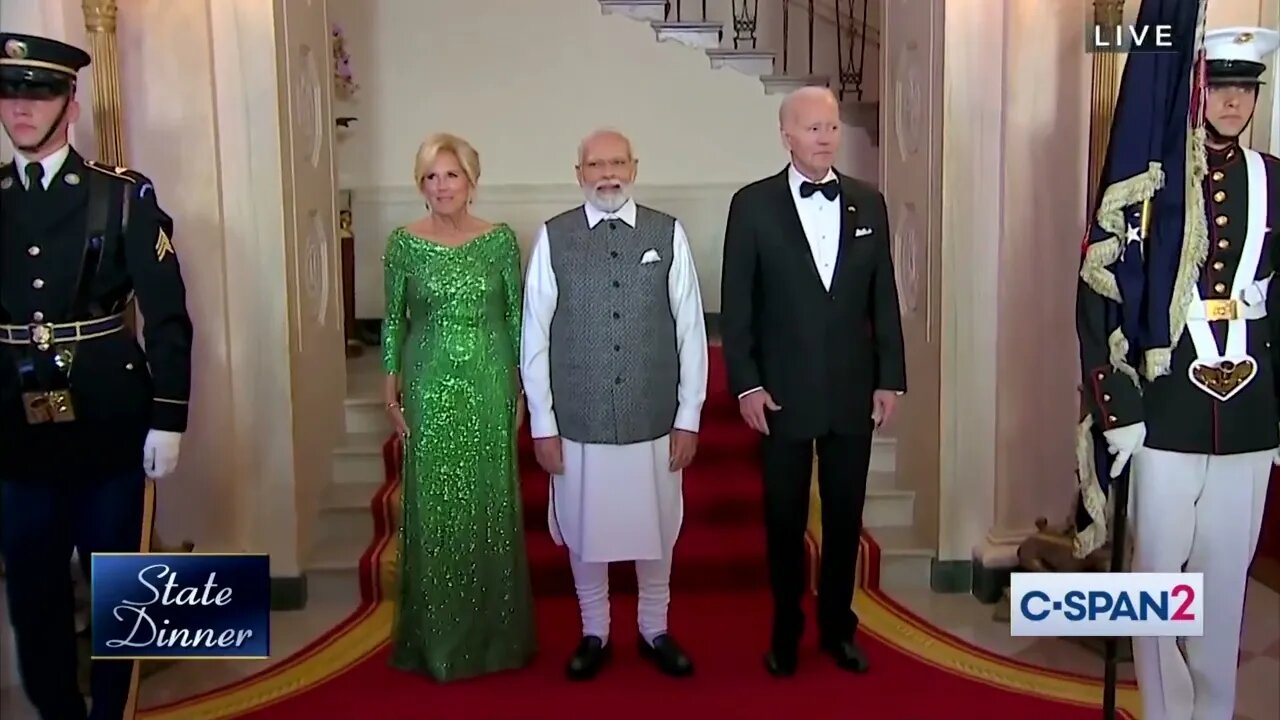 Biden Looks Extremely Confused As He Escorts Indian Prime Minister To His State Dinner