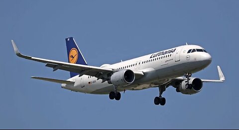 Lufthansa hit with record penalty after barring Jewish passengers