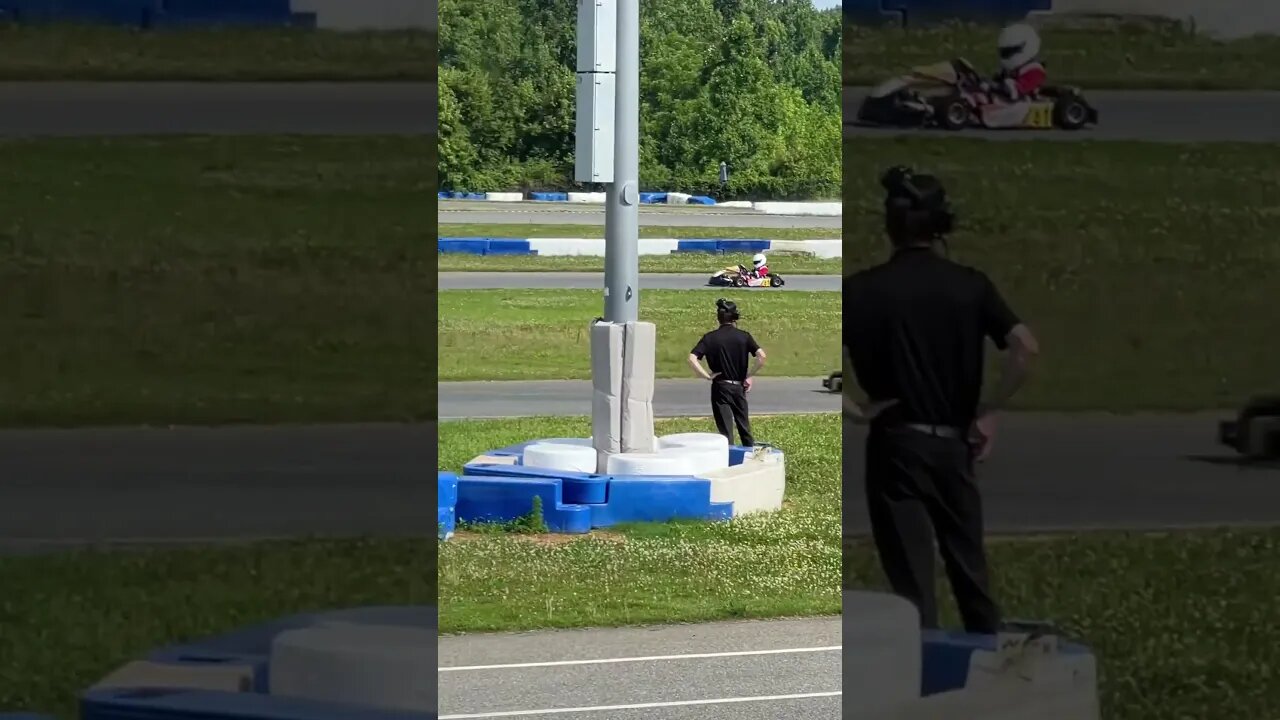 P1 in heat race! Final lap! #gokart #racing