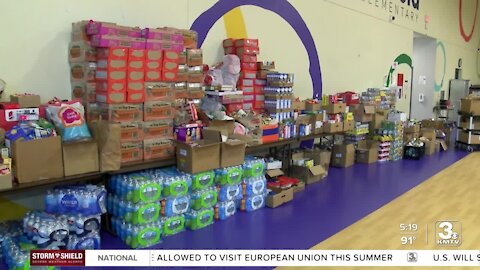Nelson Mandela Elementary School organizing food drive