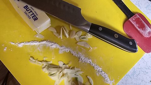 Fancy For Cheap : 2min Butter-Garlic Pasta Sauce from Scratch
