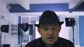 SOUTH AFRICA. Cape Town- Award-winning US photographer Jason Lanier speaks about photography (Video) (uK8)