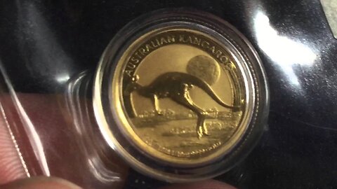 1/10th Oz Kangaroo Gold Unpackaging