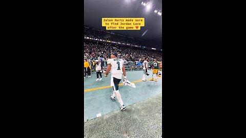 Jalen Hurts made sure to find Jordan Love after the game. Really hoping that Love is okay.