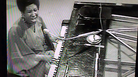 Aretha Franklin 1970 Don't Play That Song Live