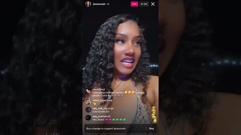 Baddie Jesssovain In Hot Tub With Baddie Friend & Gets A Feet Massage From Guy On IG Live (11/03/23)