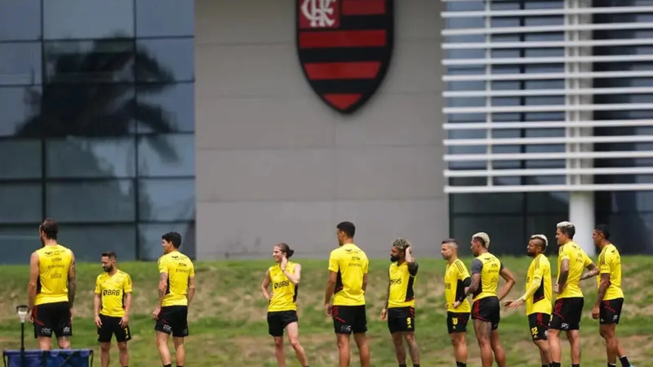 DIRETORIA DO FLAMENGO CONVOCA ELENCO PARA SE APRESENTAR ANTES DO REVEILLON #Shorts