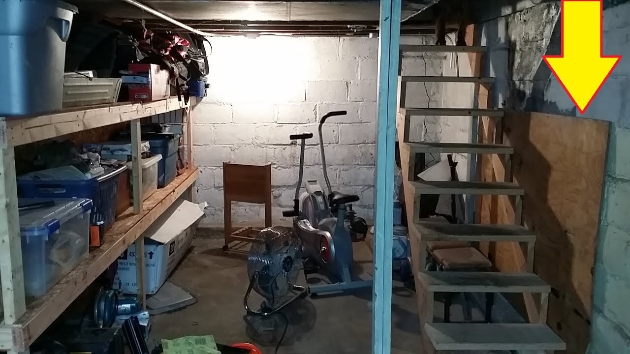 This Guy Found Hidden Basement Room . What He Found inside Is Hauntingly Awesome.