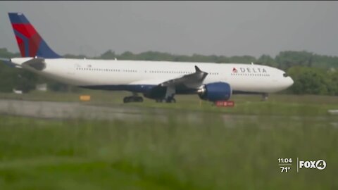 Delta cancels 300 flights