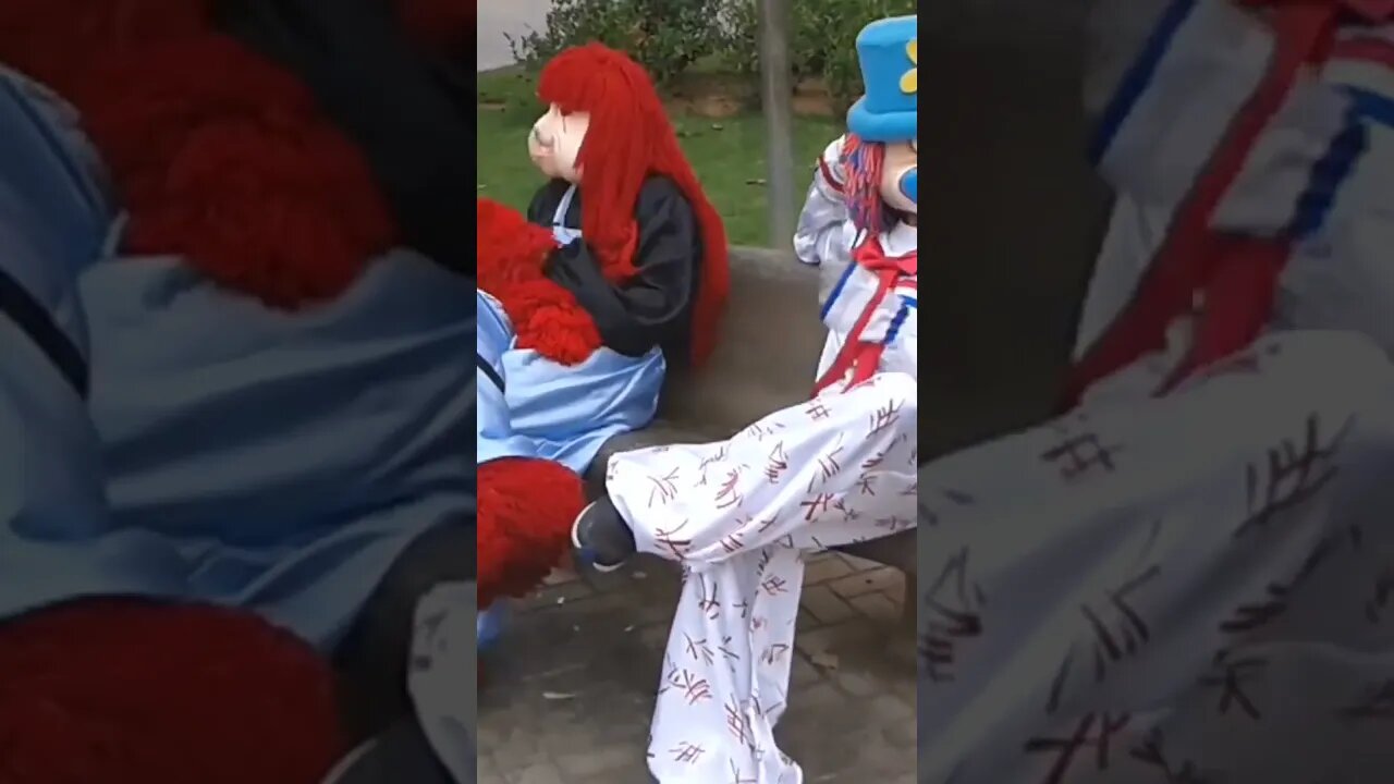 ALEGRIA NO BANCO DA PRAÇA COM FOFÃO, PATATI, MINNIE MOUSE E FOFONA DANÇANDO PASSINHOS, LIKE