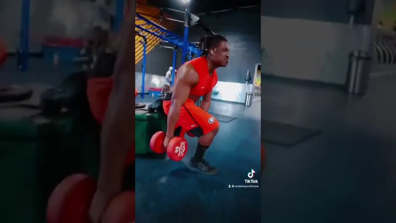 @Kanye West be toxic 👑