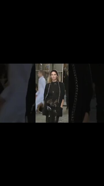 Frankierayder in Givenchy Spring/Summer 2016 FashionShow by Ricardotisci