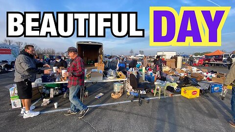 Full FLEAMARKET booth it’s A beautiful day