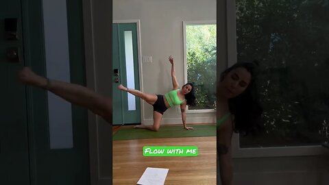 Yoga that’s fun, playful & a workout 😅💚