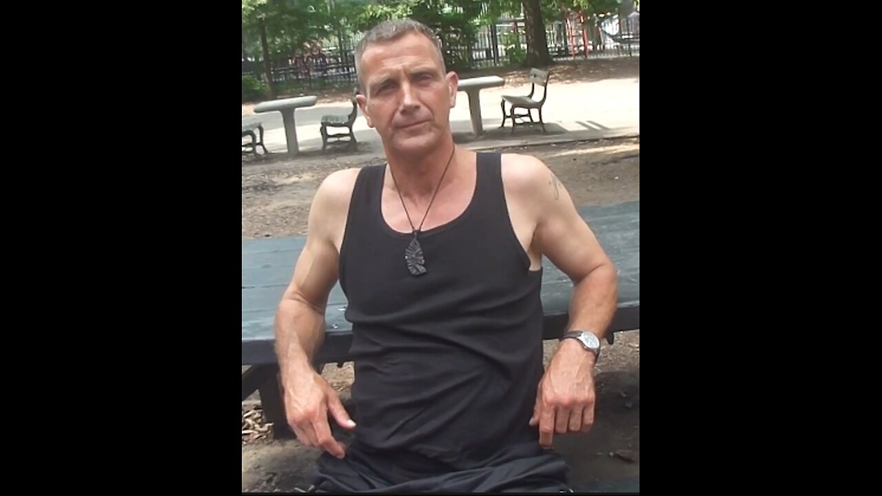Luodong Massages Skinny Fit White Man At The Park