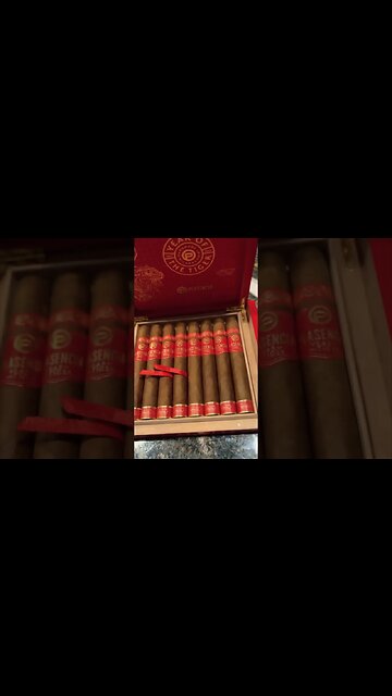 #yearofthetiger2022 #plasencia #unboxing