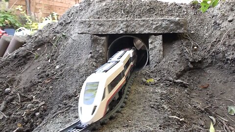 8 ft. UNDERGROUND Lego train tunnel
