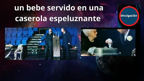 un bebe servido en una caserola espeluznante