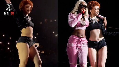 Sexyy Red Brings Out Ice Spice To Shake Her Deli At Brooklyn Concert! 🍑
