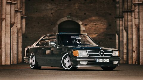 A Mercedes 560SEC AMG creates clouds #shorts